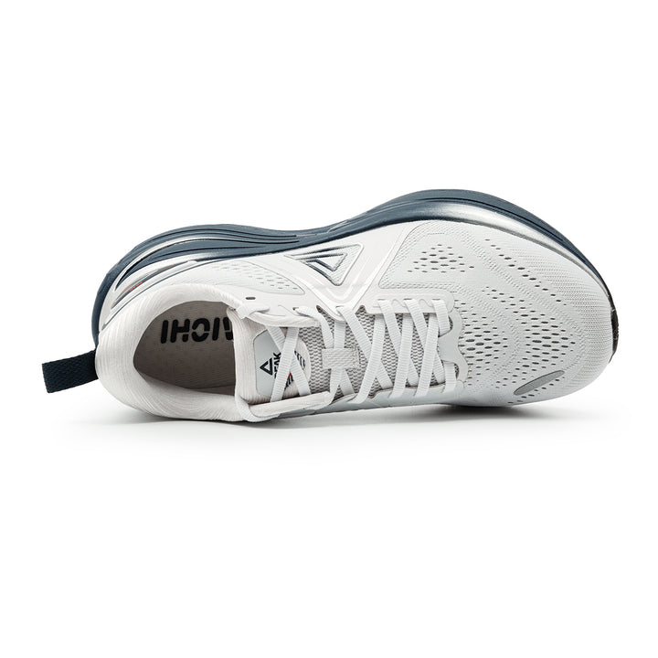 Détail de la chaussure running PEAK Turbo 2.0 gris clair bleu marine homme