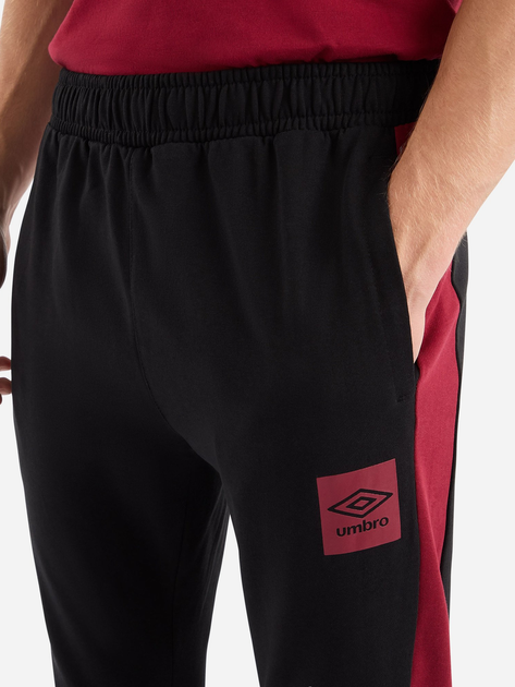 Umbro Tracksuit Terrace Half Zip Hoodie And Terrace Jogger Black / Tibetan Red