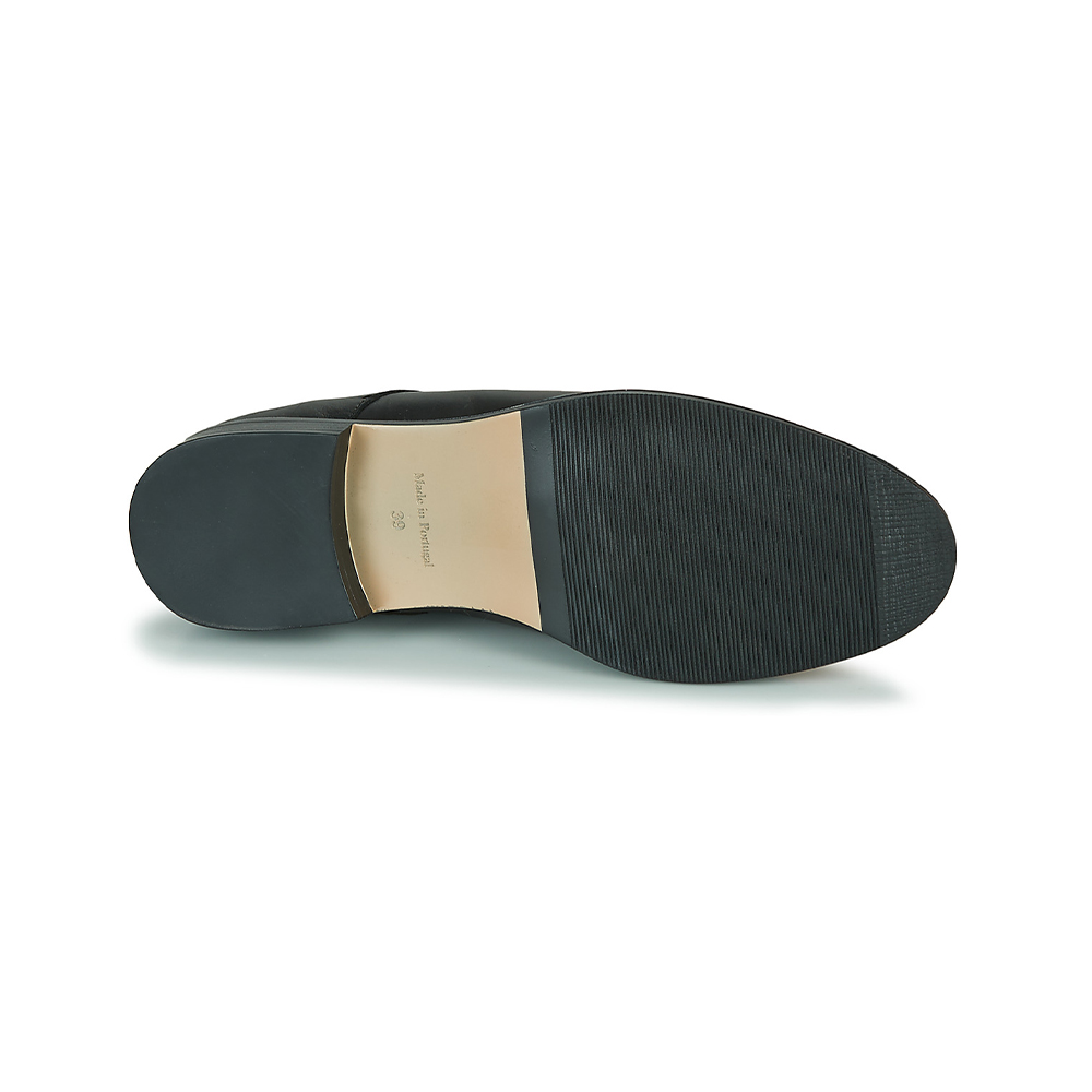 Andre Chaussures Classiques
 Loukoum Femme