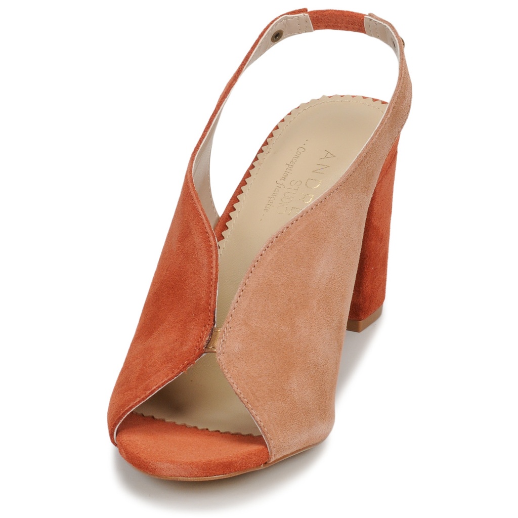 Andre Escarpins
 Femme Lillusioniste Daim Orange