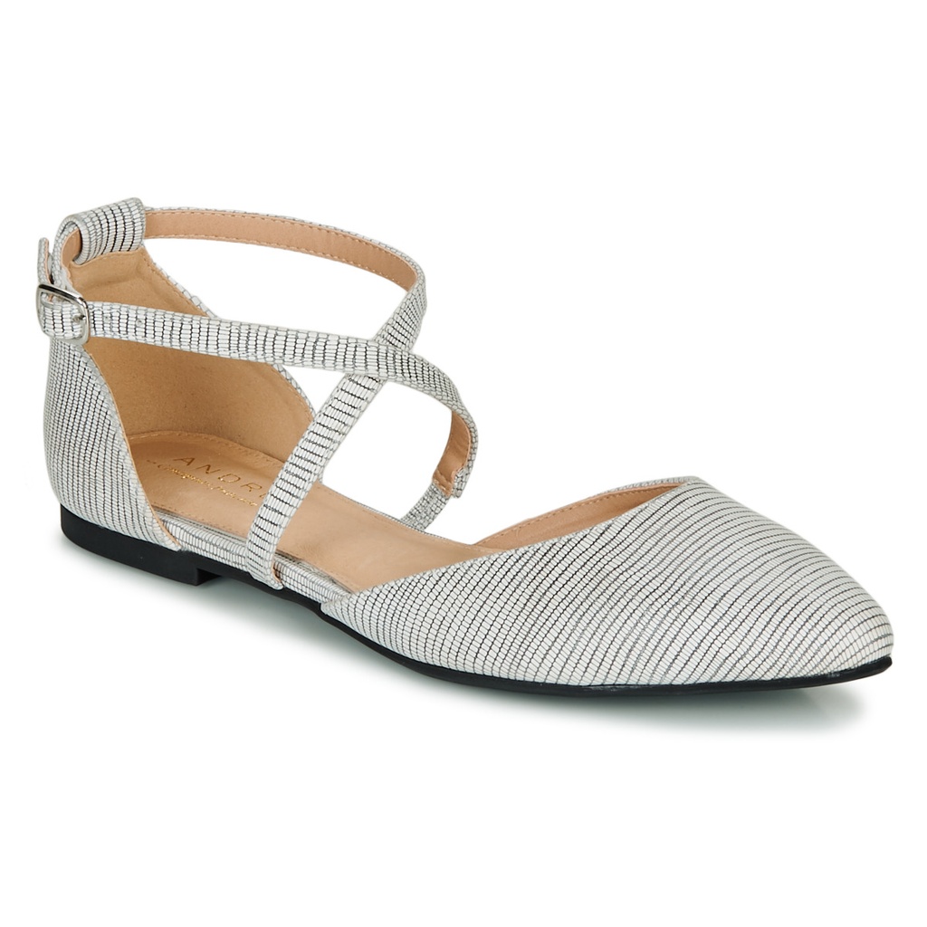 Andre Sandales
 Martha Femme