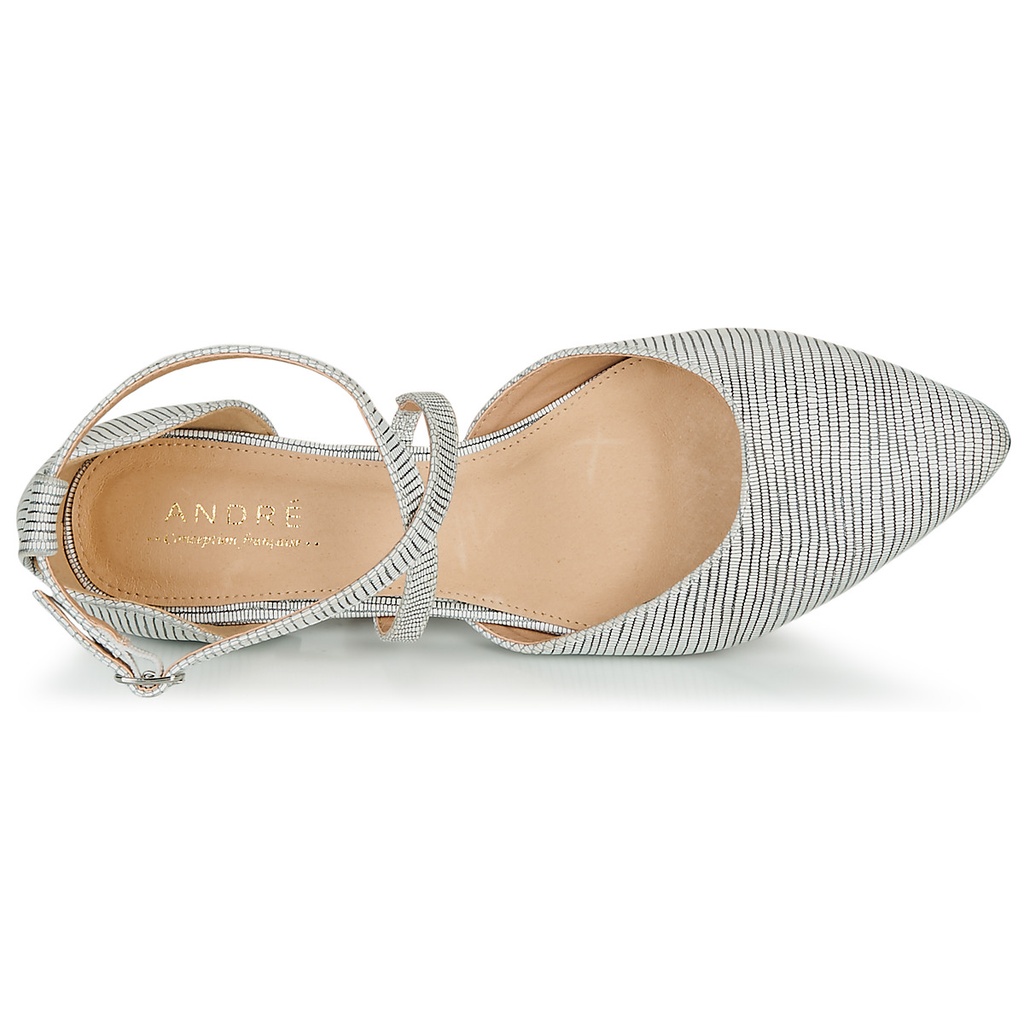 Andre Sandales
 Martha Femme