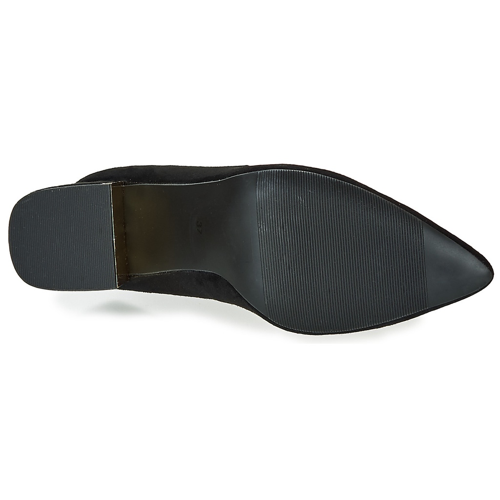 Andre Escarpins
 Loving Femme