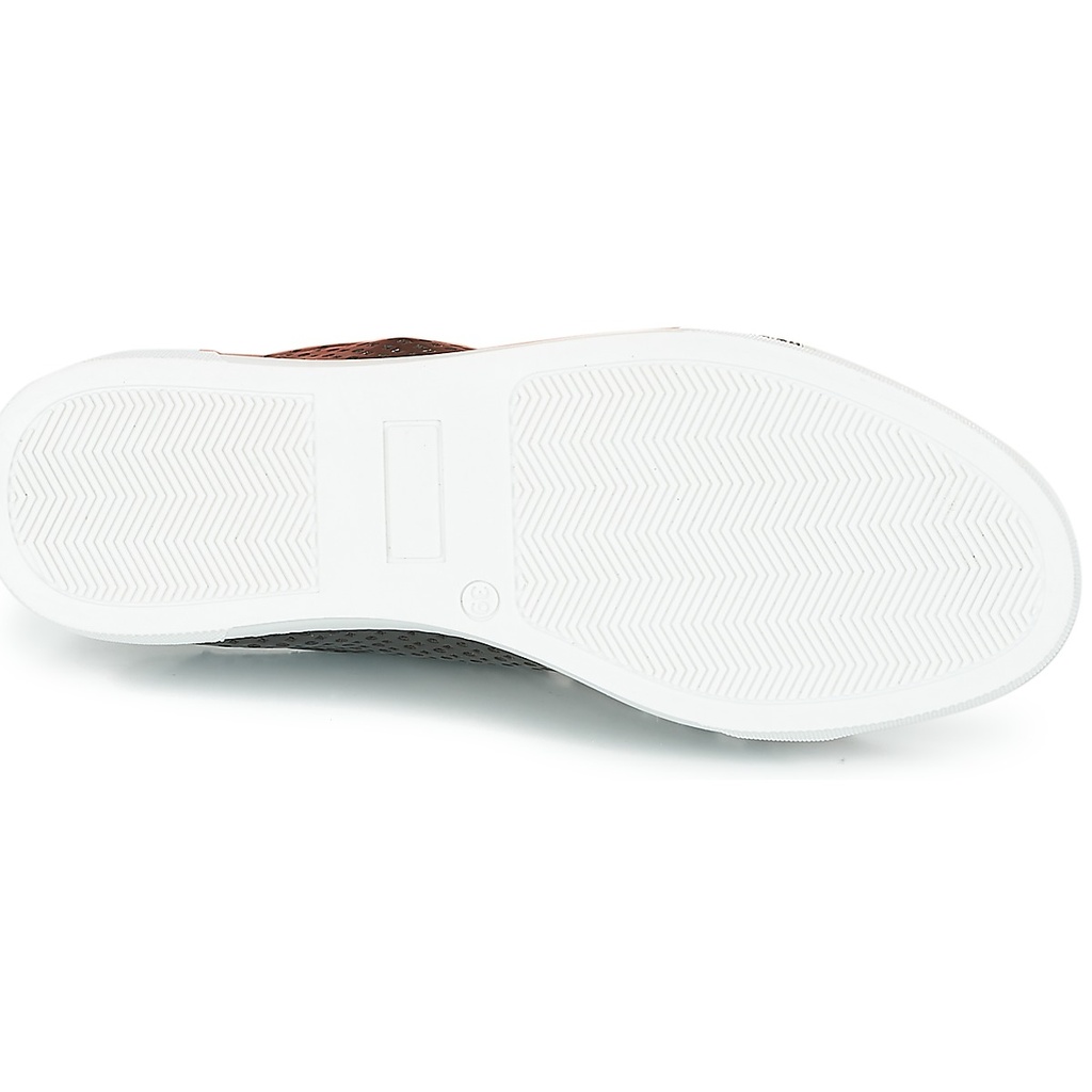 Andre Baskets
 Best Femme