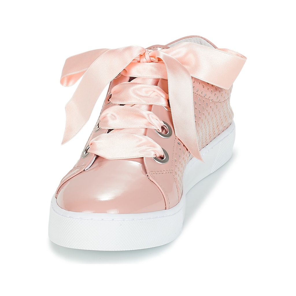 Andre Baskets
 Best Femme