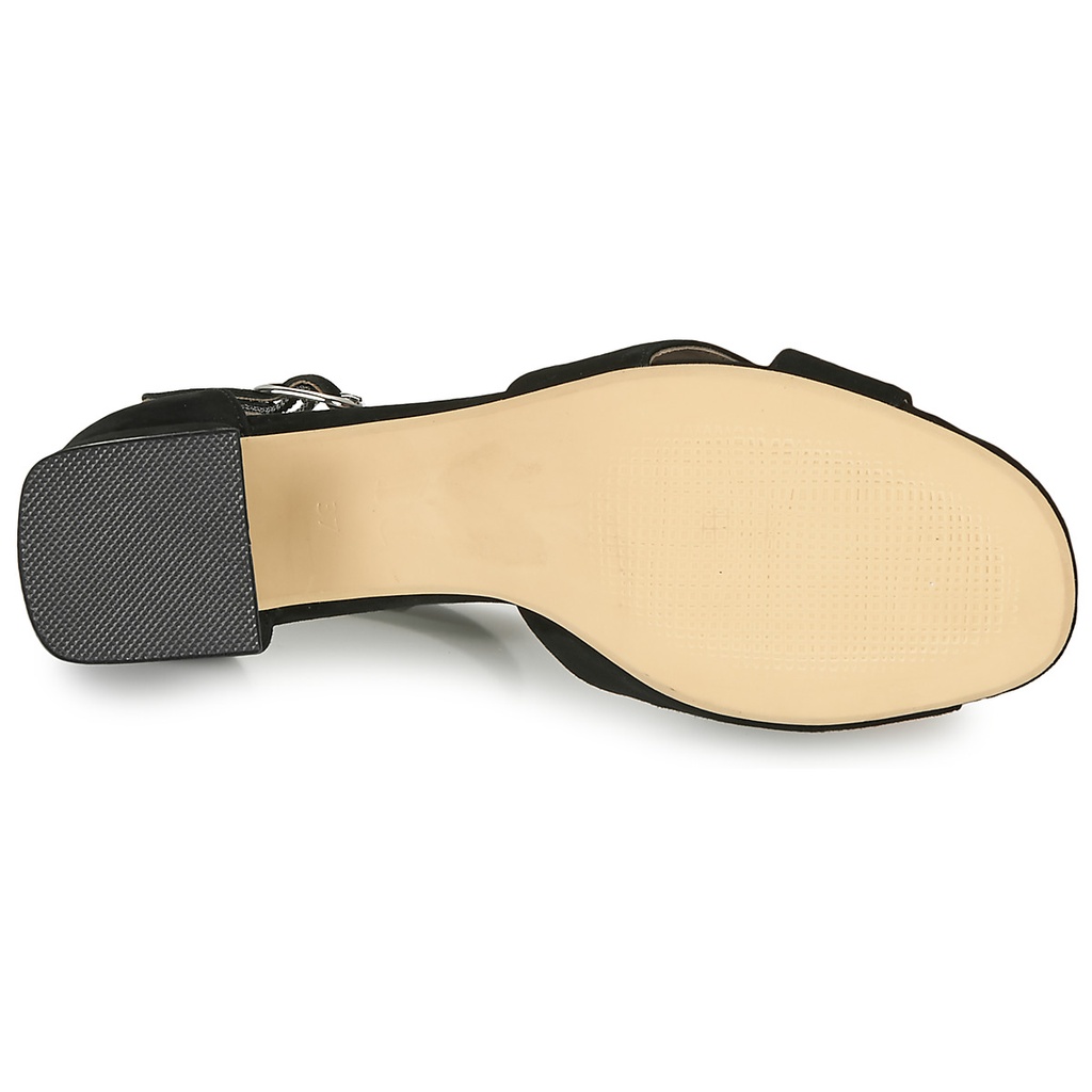 Andre Sandales
 Jayla Femme