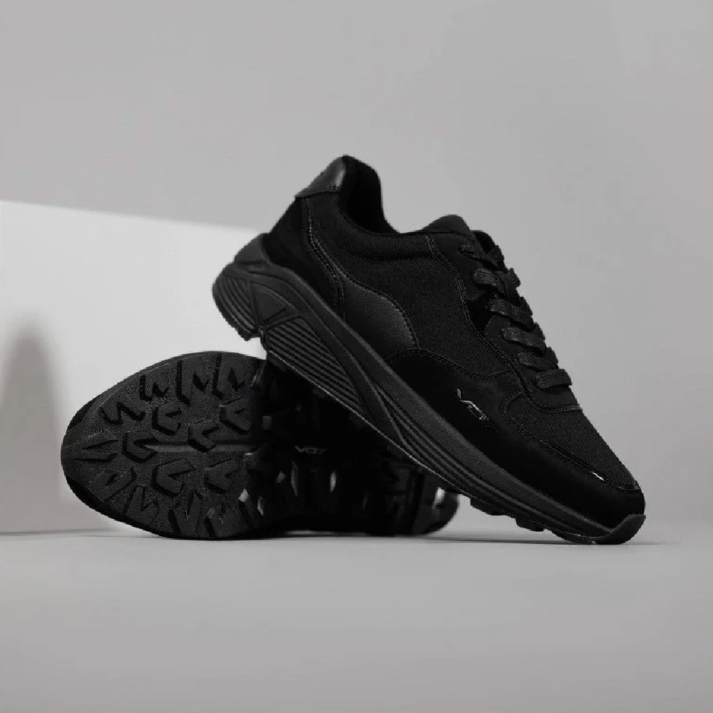 Vo7 Baskets
 Venus Femme Black