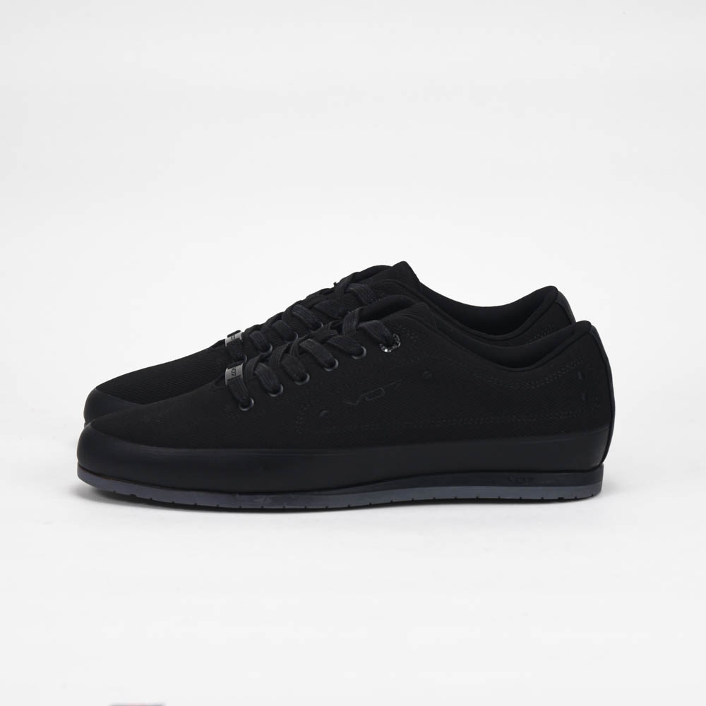 Vo7 Basket
 Yacht Knit Homme Black