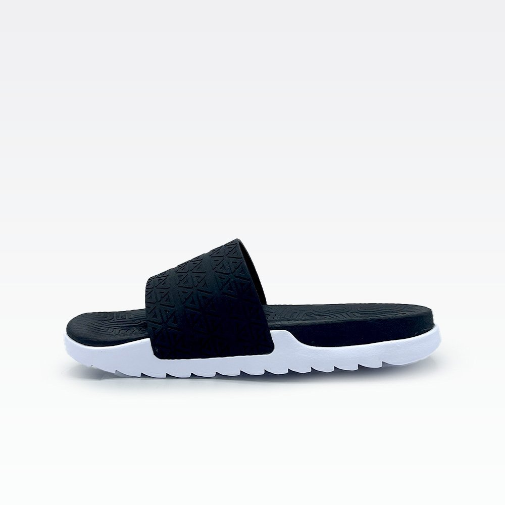 Peak Slippers White/Black