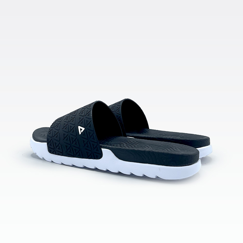 Peak Slippers White/Black