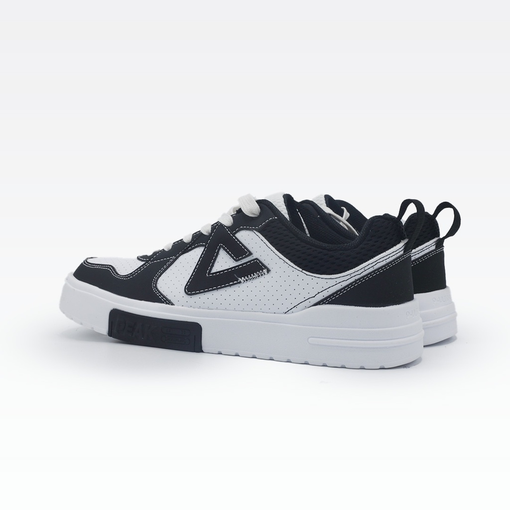 Peak Culture Shoes Black/White