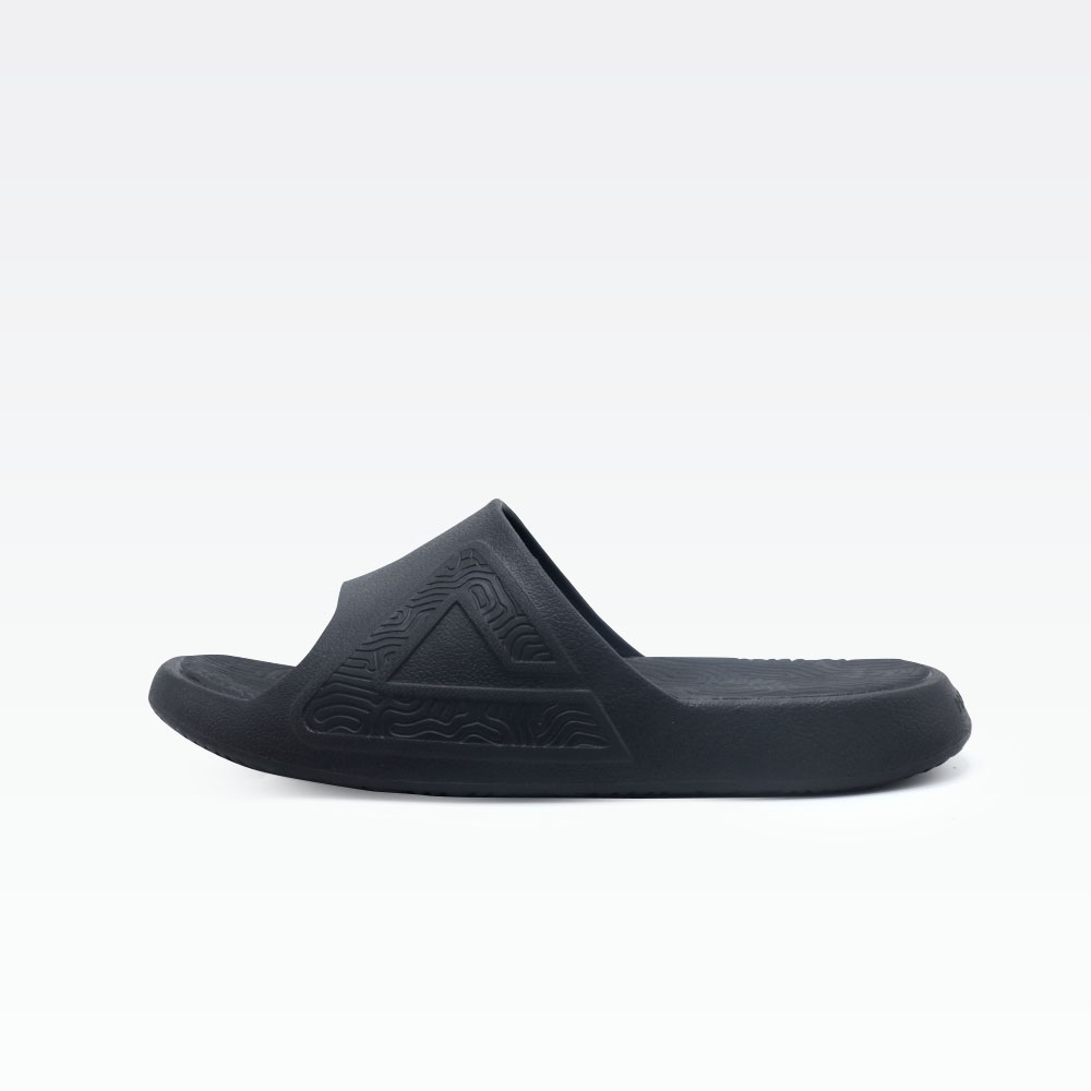 Peak Taichi Slippers All Black