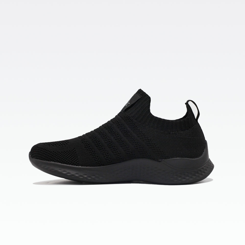 Peak X Light Ii Slip On All Black