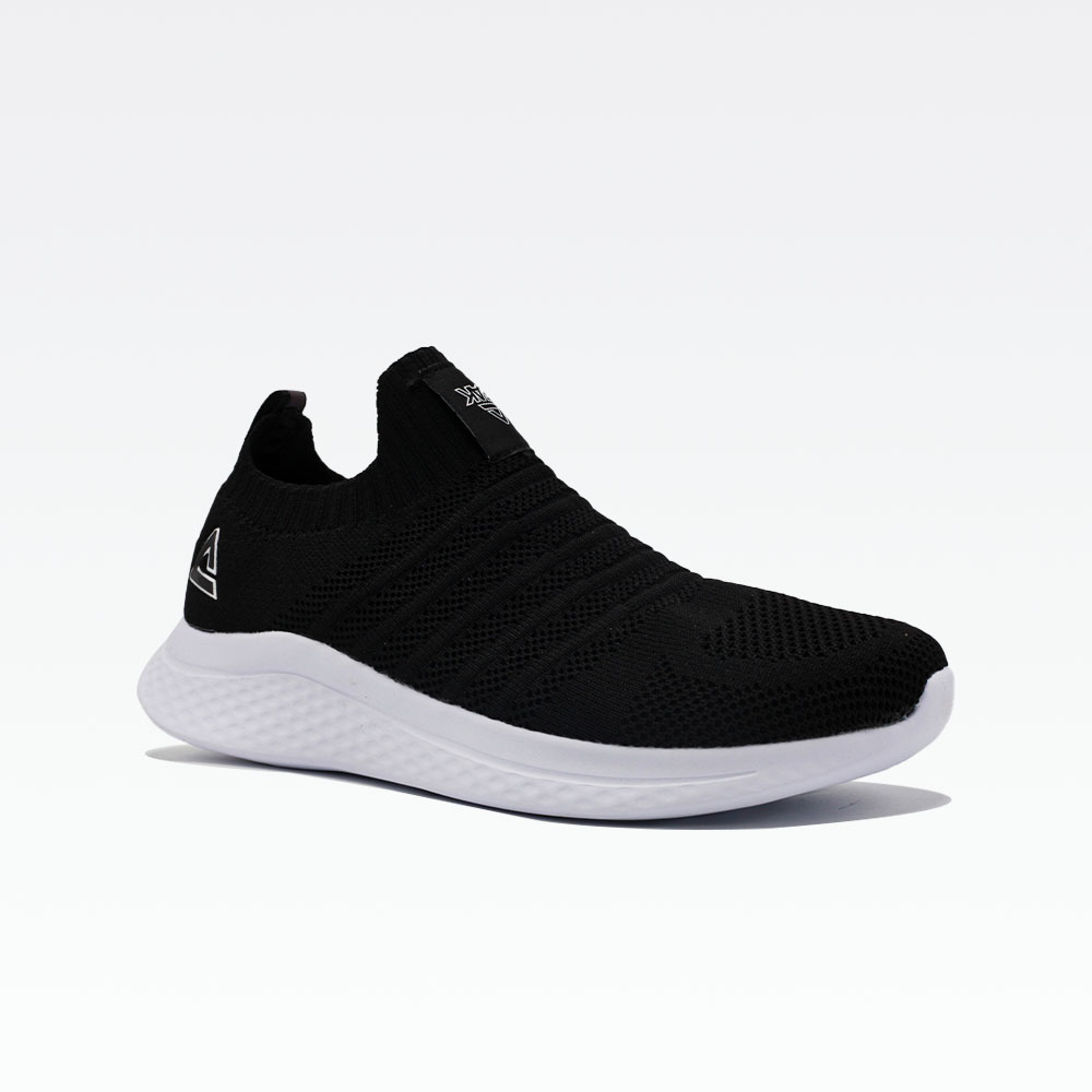 Peak X Light Ii Slip On Black