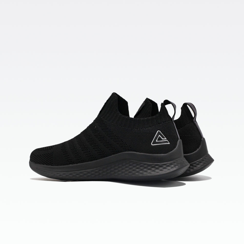 Peak X Light Ii Slip On All Black