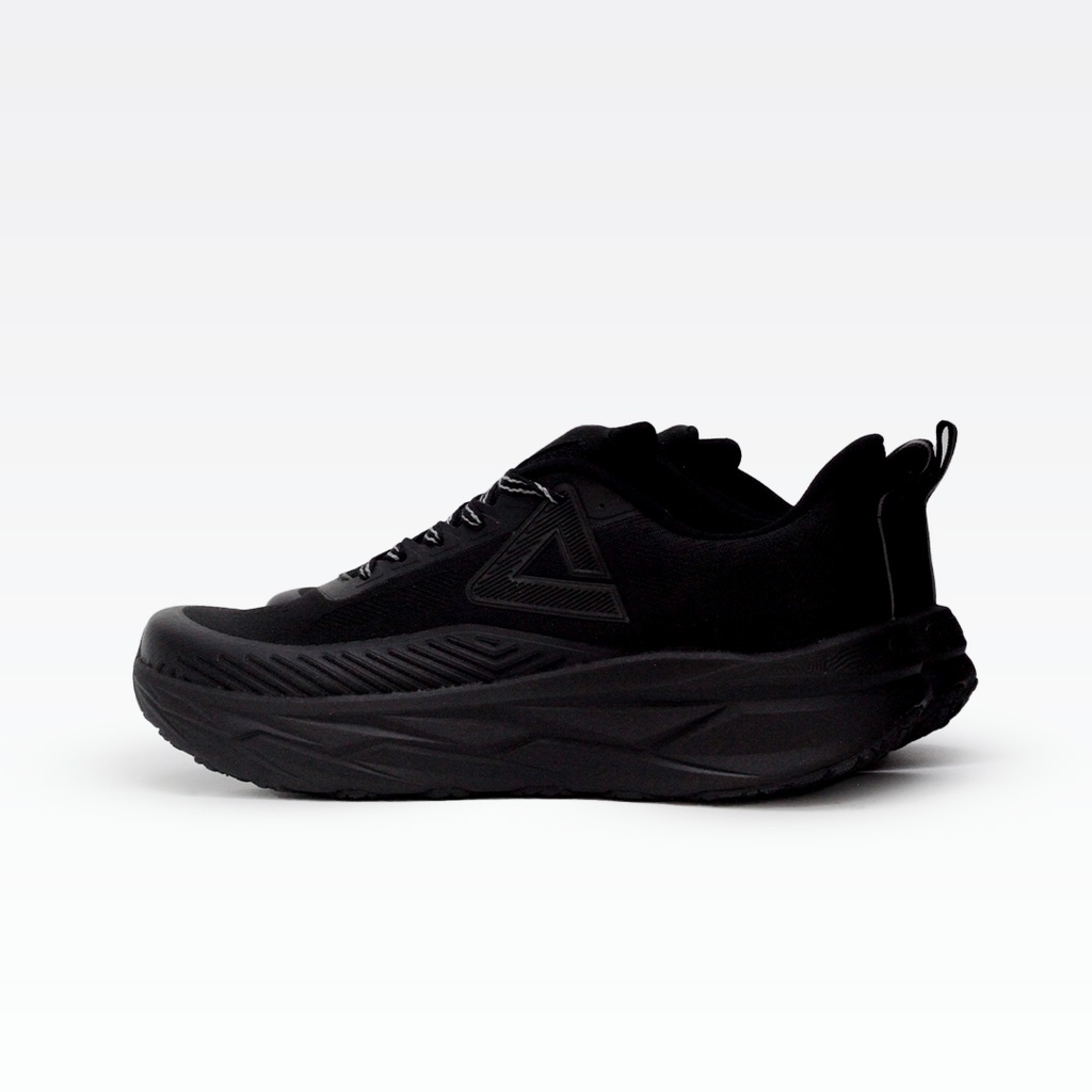 Peak Sports Shoes All Black