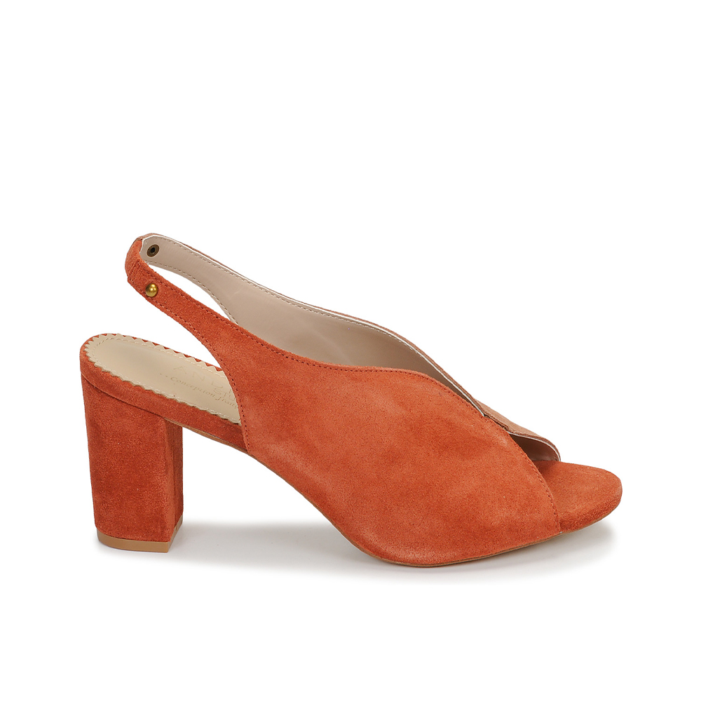 Andre Escarpins
 Femme Lillusioniste Daim Orange