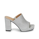 Andre  Sabots
 Melinda Femme