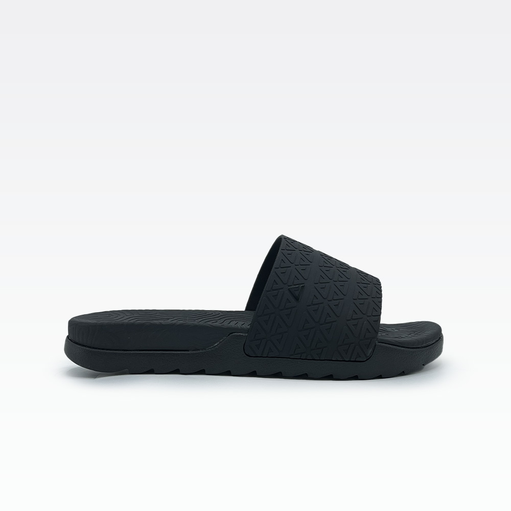 Peak Tachi Slippers Black