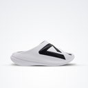 Peak Slippers Chubby White Black