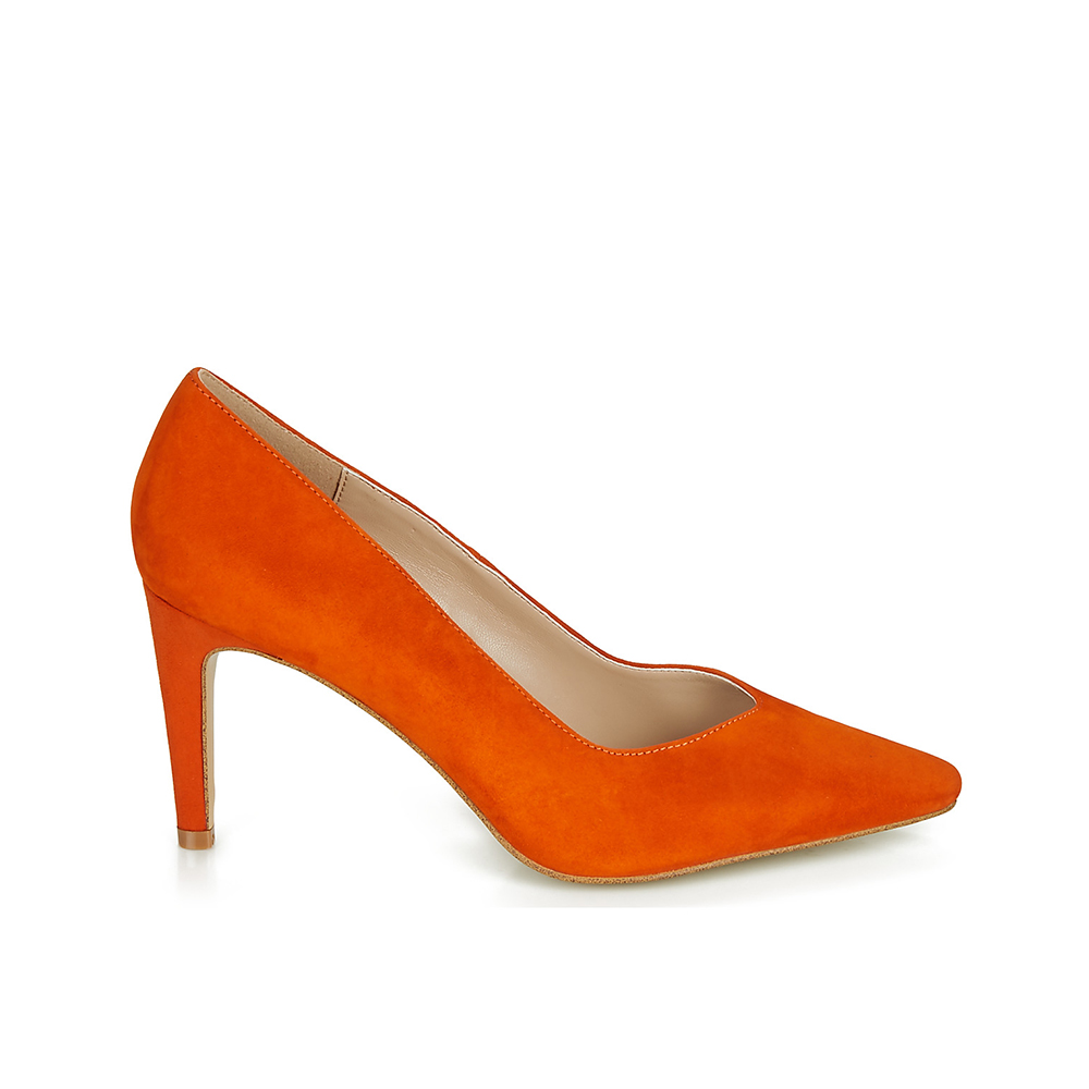 Andre Escarpins
 Beth Femme